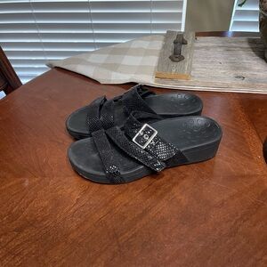 VIONIC PACIFIC RIO  SLIDEs SANDALS
